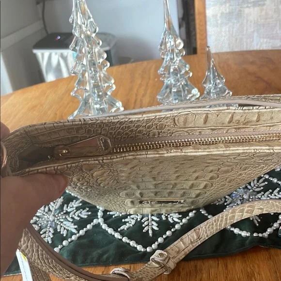 Brahmin Gold Croc Embossed Women's Bag - Picture 3 of 9